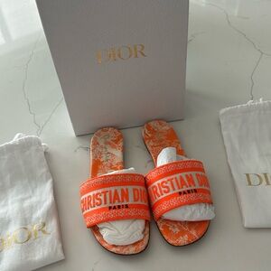 CHRISTIAN DIOR SANDALS (37)